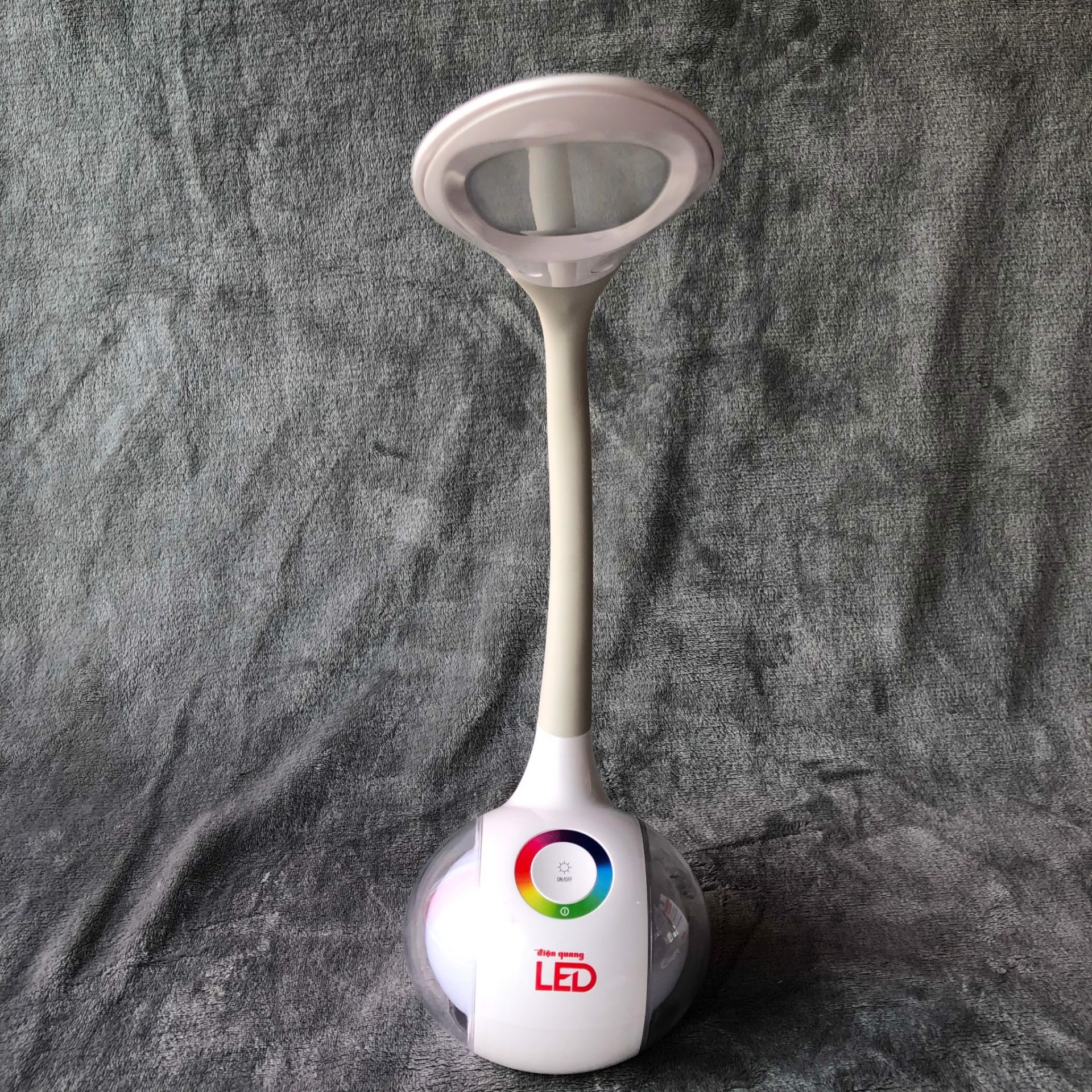 Đèn bàn LED bảo vệ thị lực 5W ánh sáng trắng điều khiển cảm ứng Điện Quang LDL06B 4 Đèn bàn sạc LED Bảo vệ thị lực Điện Quang LDL06B 5W (Pin Lithium, 5W, màu trắng, có đèn ngủ)