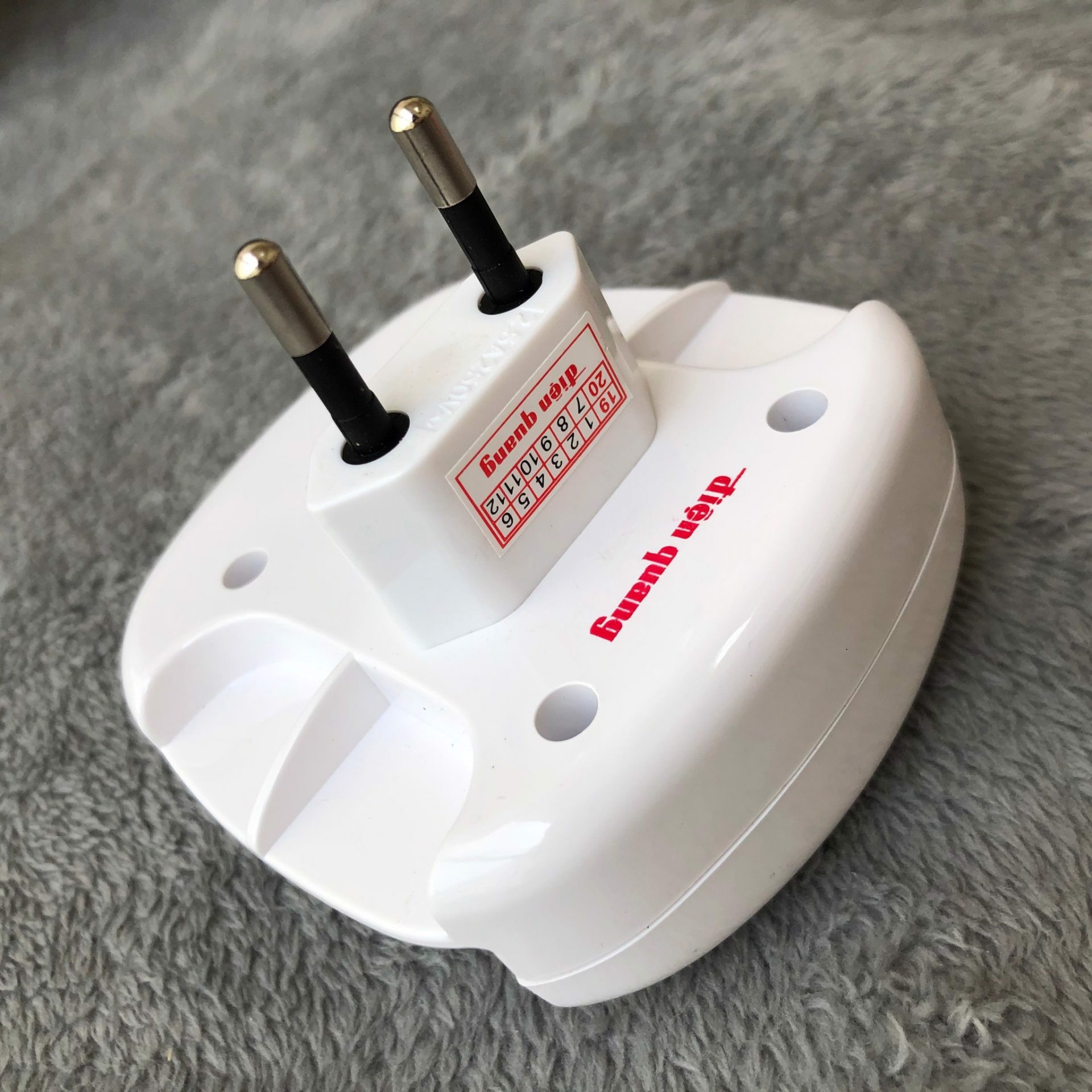 Đèn ngủ cảm biến LED Điện Quang LNL05 (Cảm biến quang và đổi màu tự động) 4 Đèn ngủ cảm biến LED Điện Quang LNL05 (Cảm biến quang và đổi màu tự động)