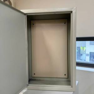 Tủ điện nổi trong nhà 60x40x18