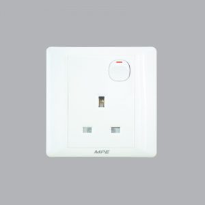Mặt ổ cắm 3 chấu vuông 1 công tắc MPE B215S