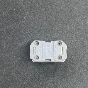Ổ cắm 2 chấu có màn che dòng S18CC Sino S18CCU 8 Ổ cắm 2 chấu có màn che dòng S18CC Sino S18CCU